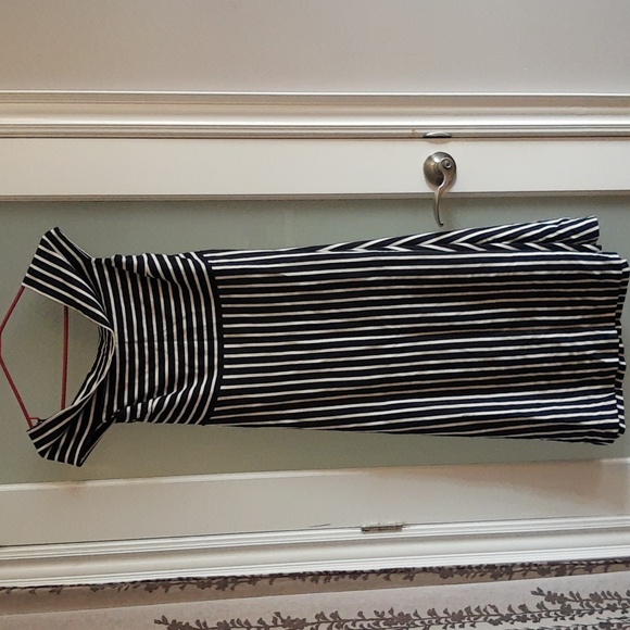 Dress - Picture 1 of 2